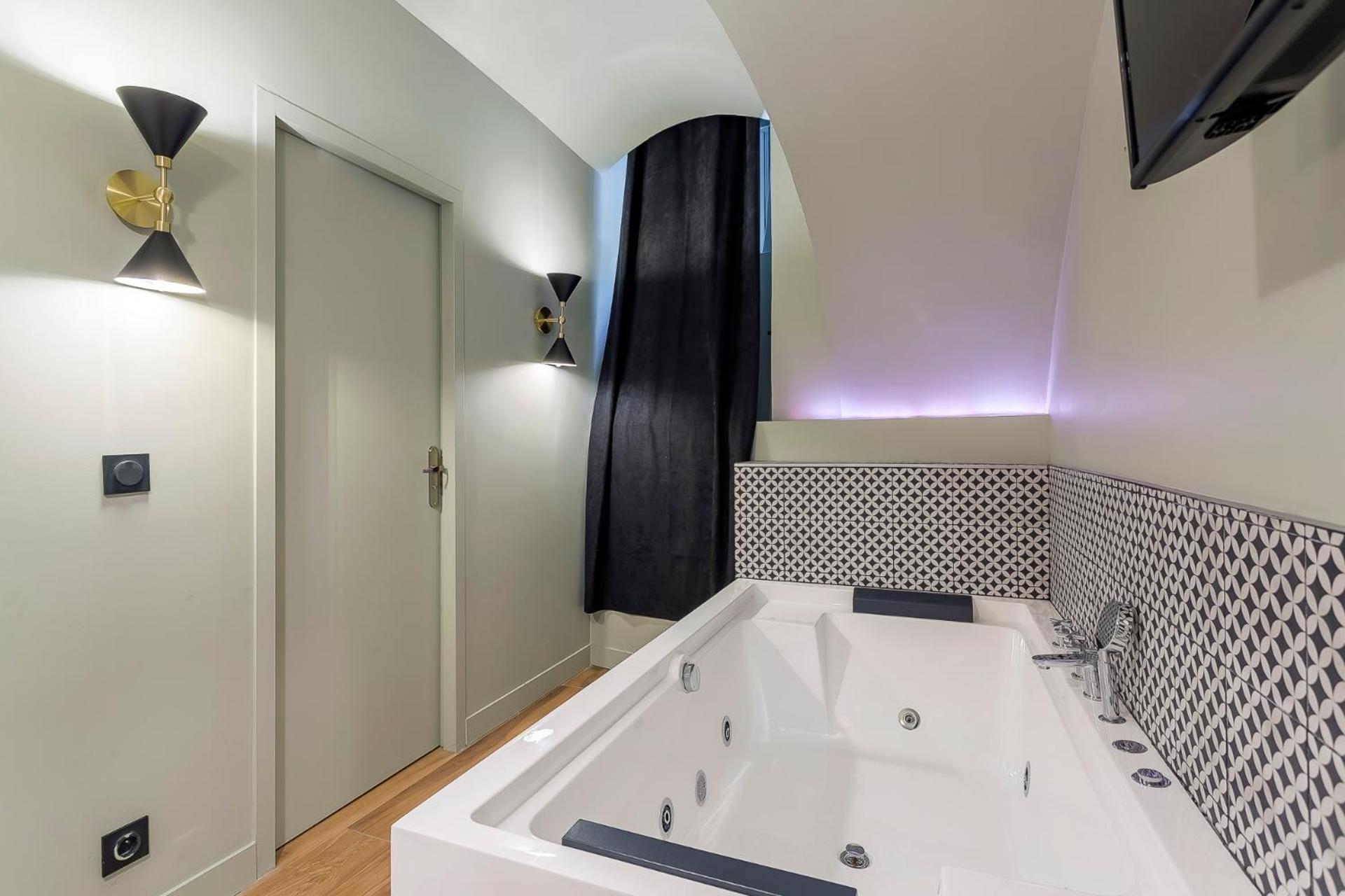 Suite Romantique Balneo Centre Lyon Extérieur photo